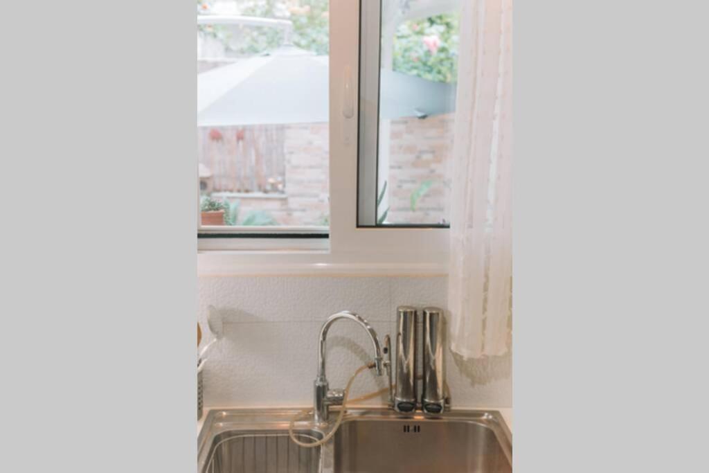 Debbies House Apartment Каламата Екстериор снимка