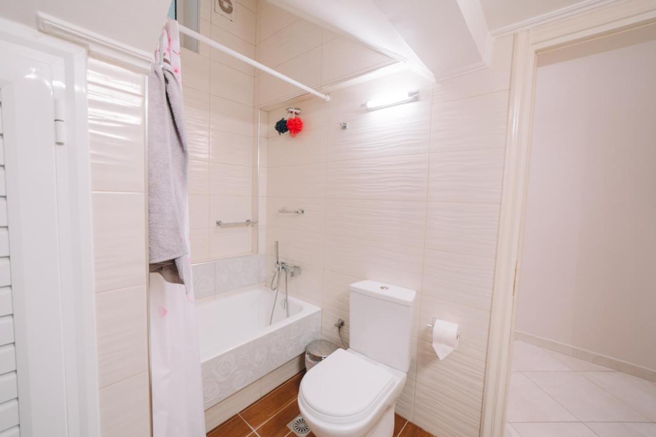 Debbies House Apartment Каламата Екстериор снимка